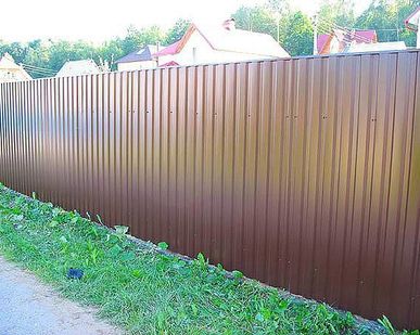 фото Заборы из профнастила